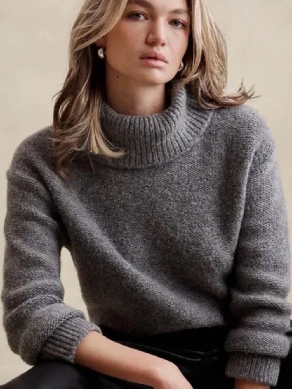 NWT! Banana Republic Cozy Turtleneck Knit Sweater Partial Wool- Gray